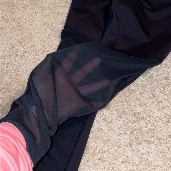 Nike Yoga Pants - Picture 7 of 7